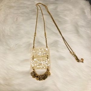 Anthropologie White & Gold Necklace ✨